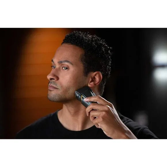 Microtouch Titanuim ROVOR Men's Wireless Rechargeable Shaver